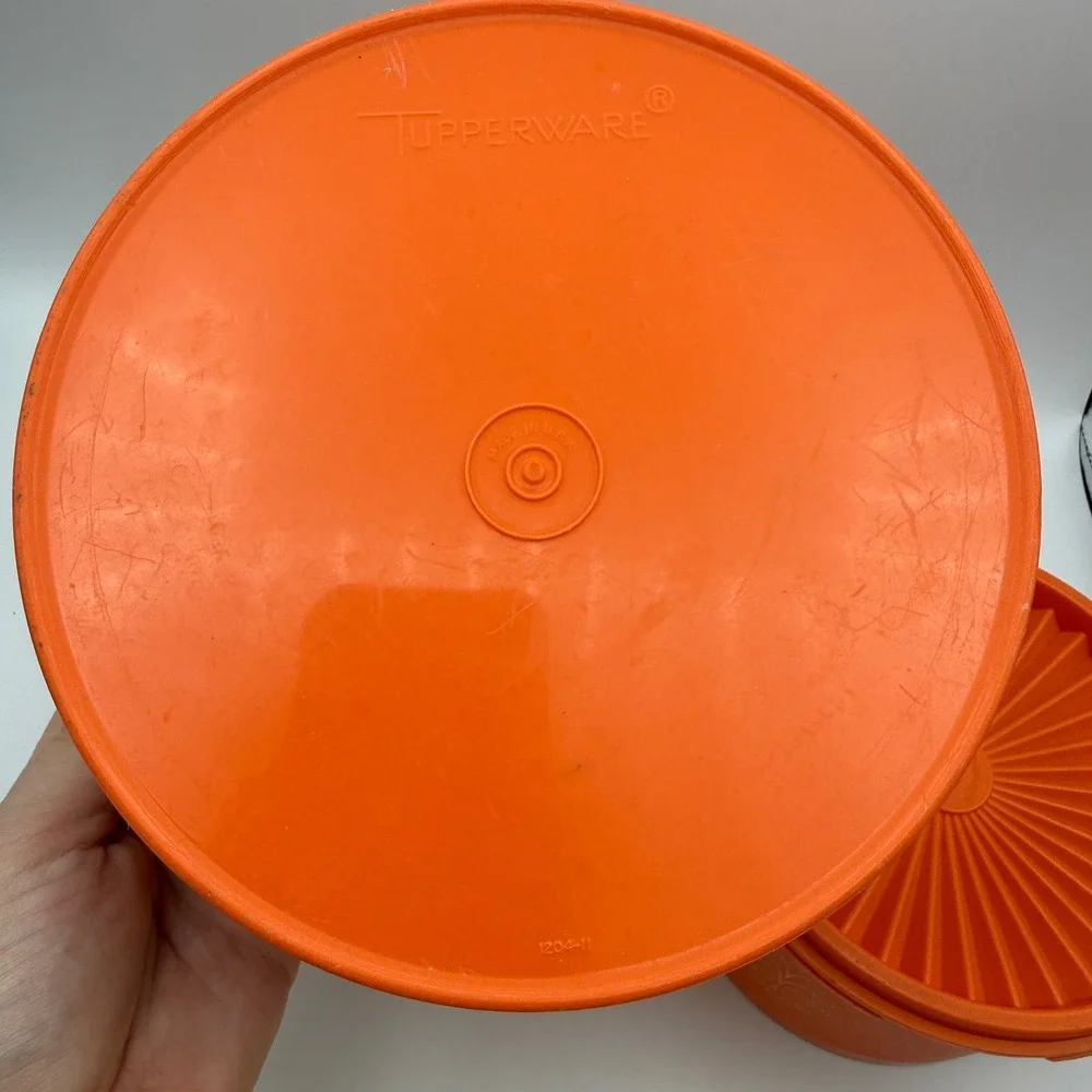 Tupperware vintage servalier